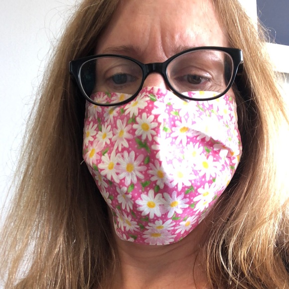 Meet your Posher, Lisa - Picture 1 of 1